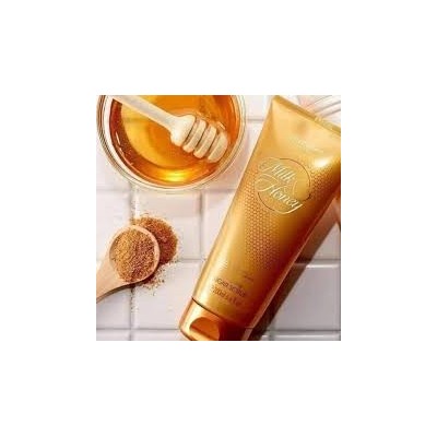 Oriflame Milk & Honey Gold Smoothing Sugar Scrub (200 ml)
